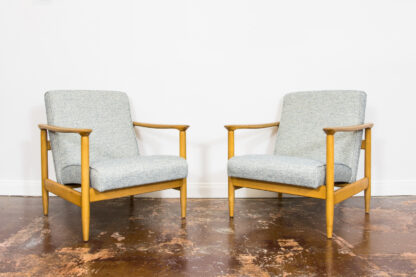Pair of "GFM 142" armchairs by Edmund Homa, Poland, 1960s - Image 2
