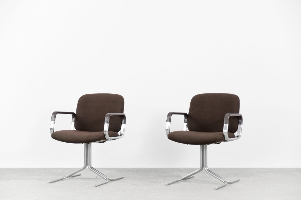 Mid-Century Modern Vintage Brown Aluminum German Chairs by Mauser, 1970s, Set of 2