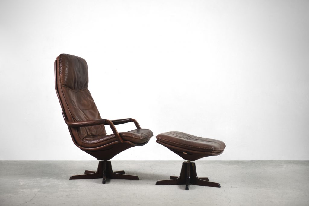 Danish Leather Adjustable Easy Chair & Ottoman Set from Berg Furniture, 1970s