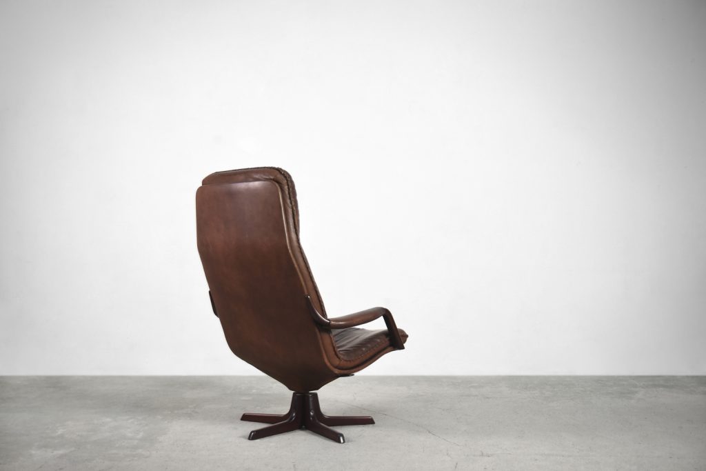 Danish Leather Adjustable Easy Chair & Ottoman Set from Berg Furniture, 1970s