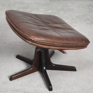 Danish Leather Adjustable Easy Chair & Ottoman Set from Berg Furniture, 1970s