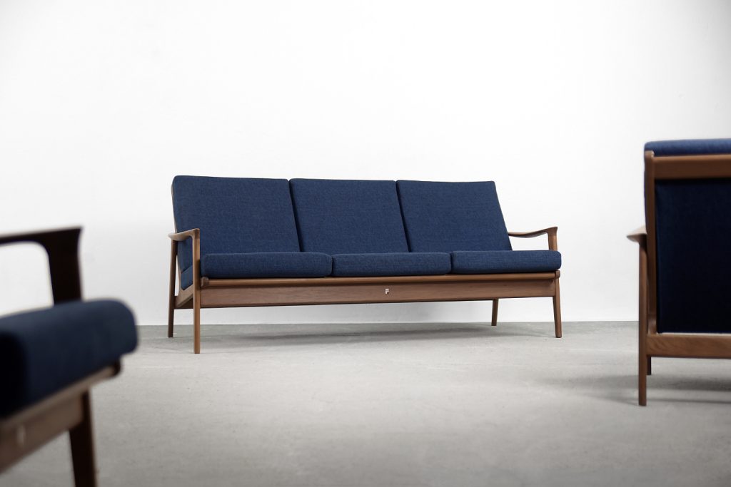 Mid-Century Australian Modern Teak Sofa & Armchairs by Parker Furniture, 1950s, Set of 3