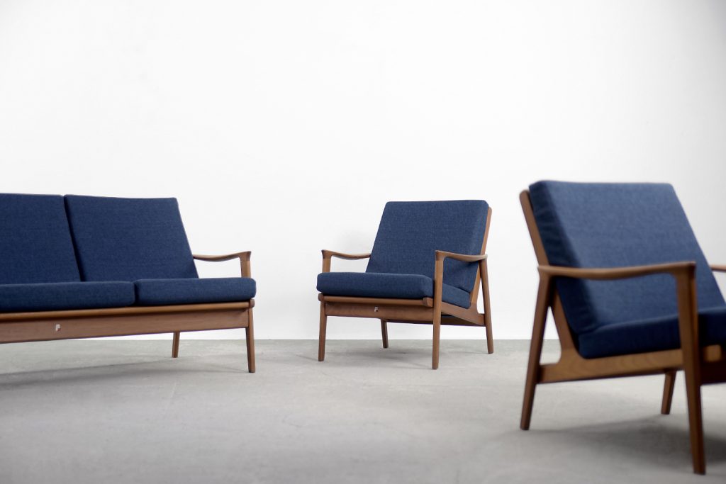 Mid-Century Australian Modern Teak Sofa & Armchairs by Parker Furniture, 1950s, Set of 3