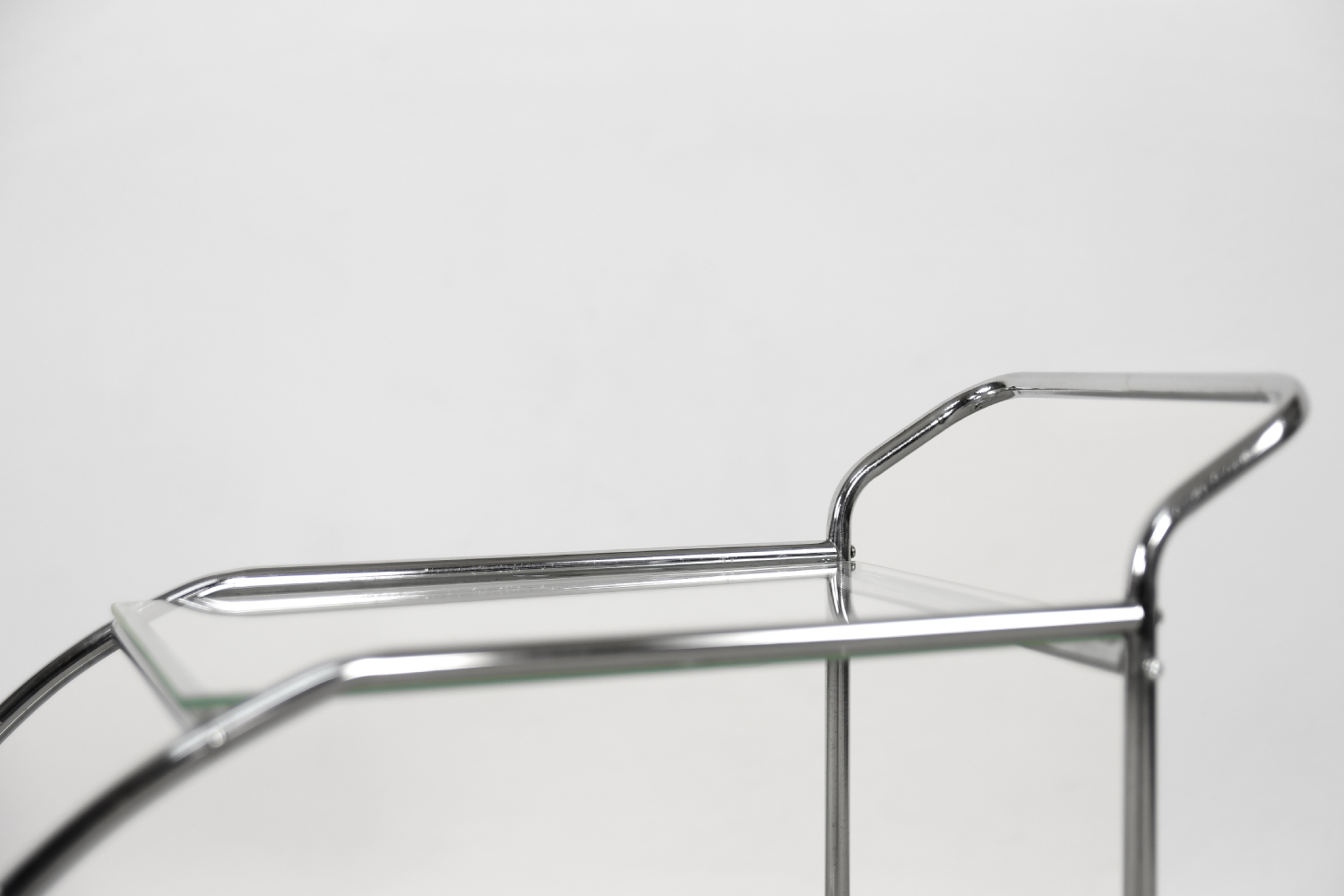Vintage Art dèco Tubular Steel Chrome Plated and Glass Bar Cart, 1950s