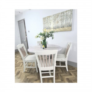 Kitchen/Dining Round Table and Four Chairs