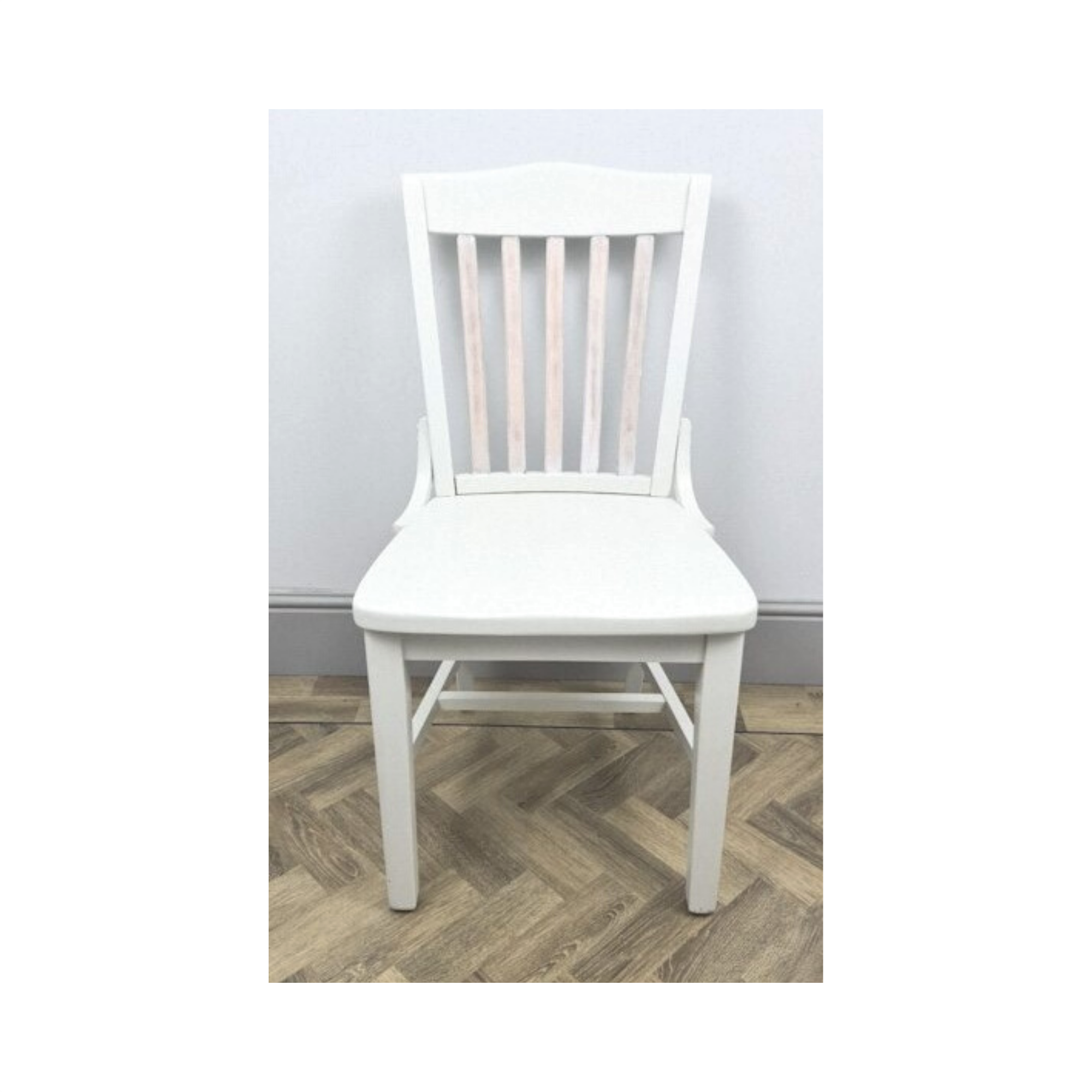 Kitchen/Dining Round Table and Four Chairs