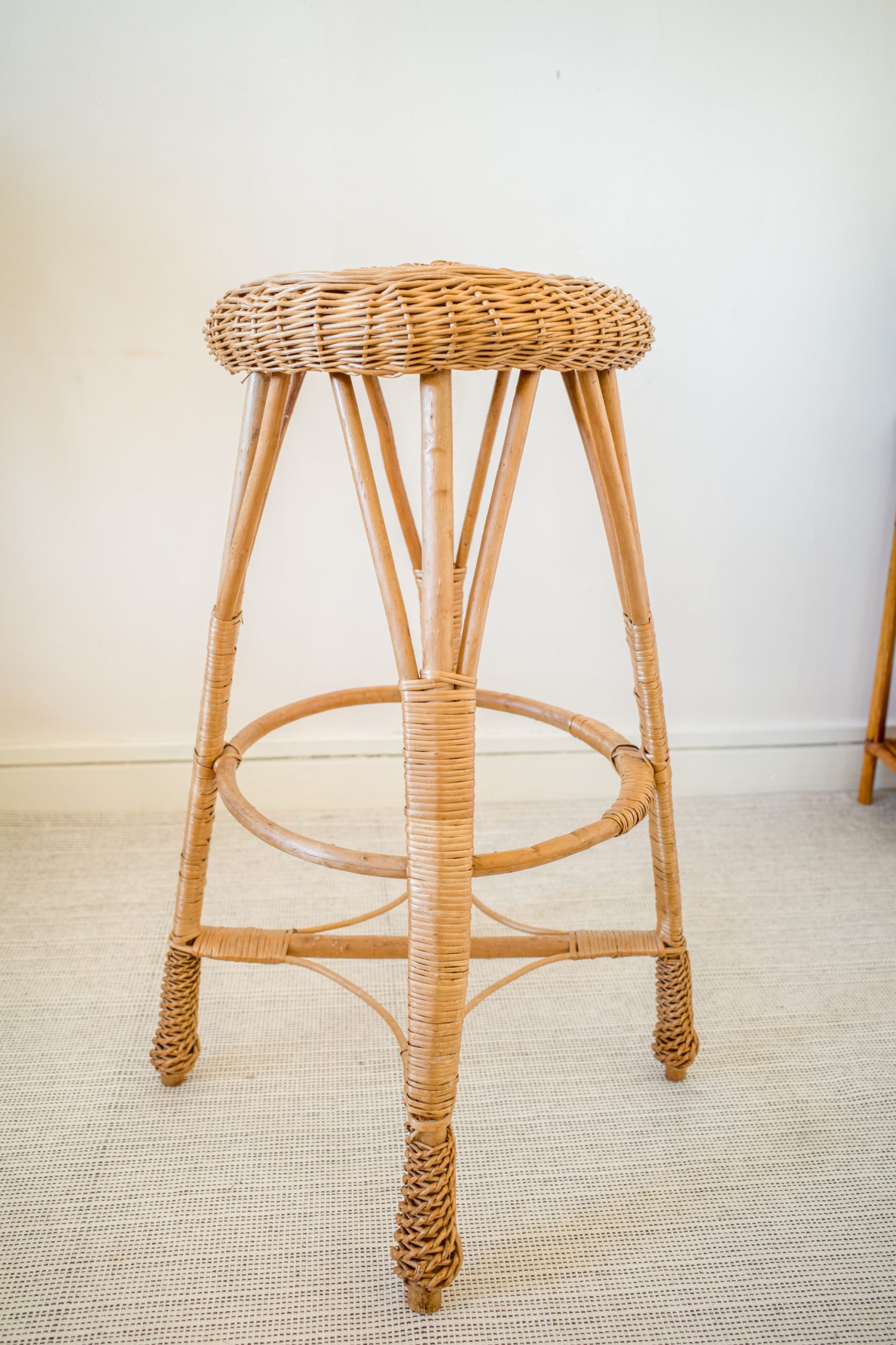 Wicker Round Bar Stool / Plant Stand
