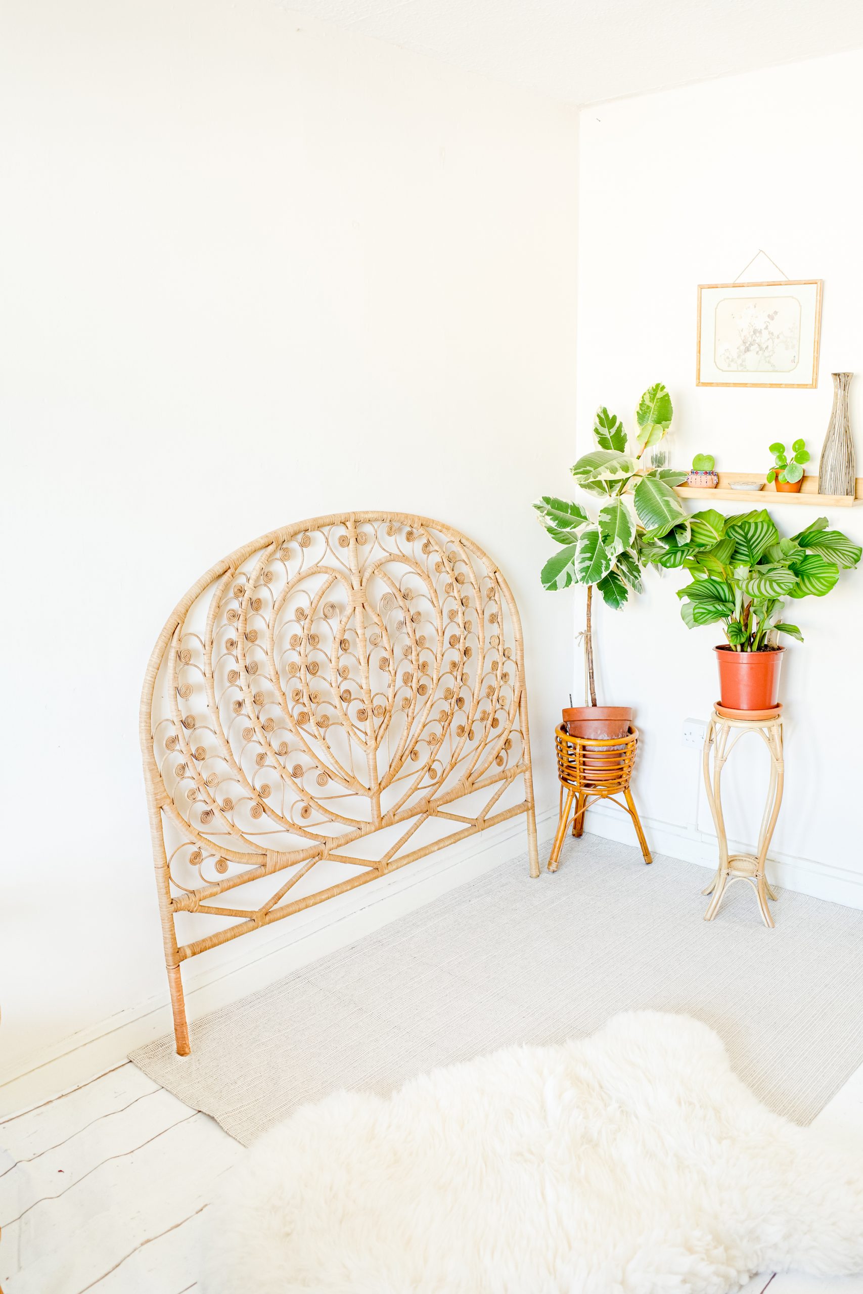 Wicker Peacock Heart Design Bed Headboard (UK Double size)