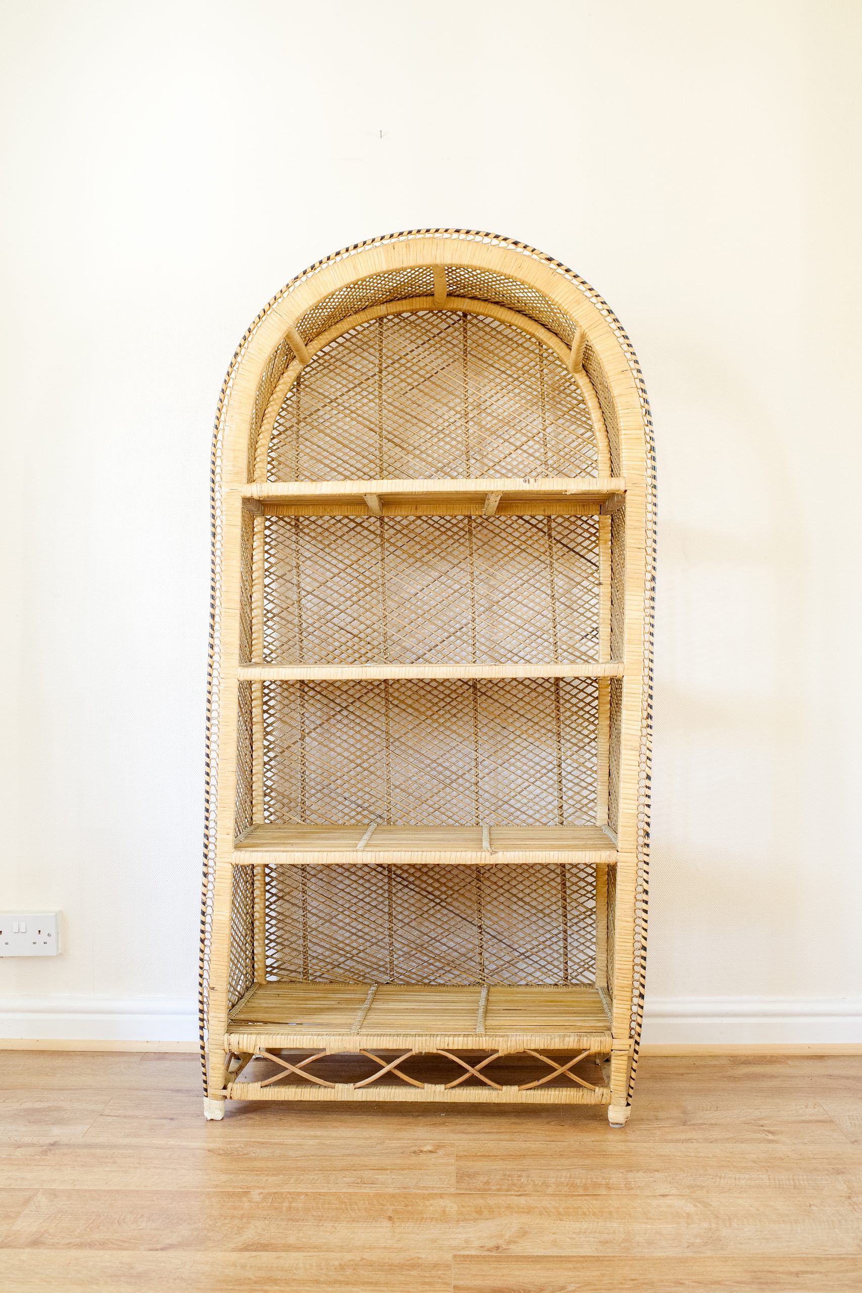 Wicker Arched 4 Tier Shelving Unit / Bookcase / Plant Stand