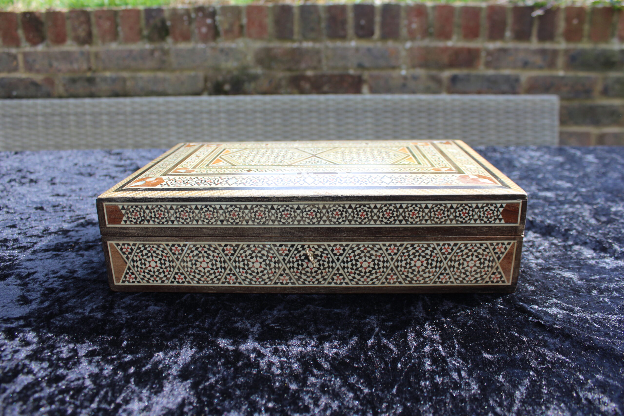 Fine Vintage Middle Eastern Inlaid Jewellery Box