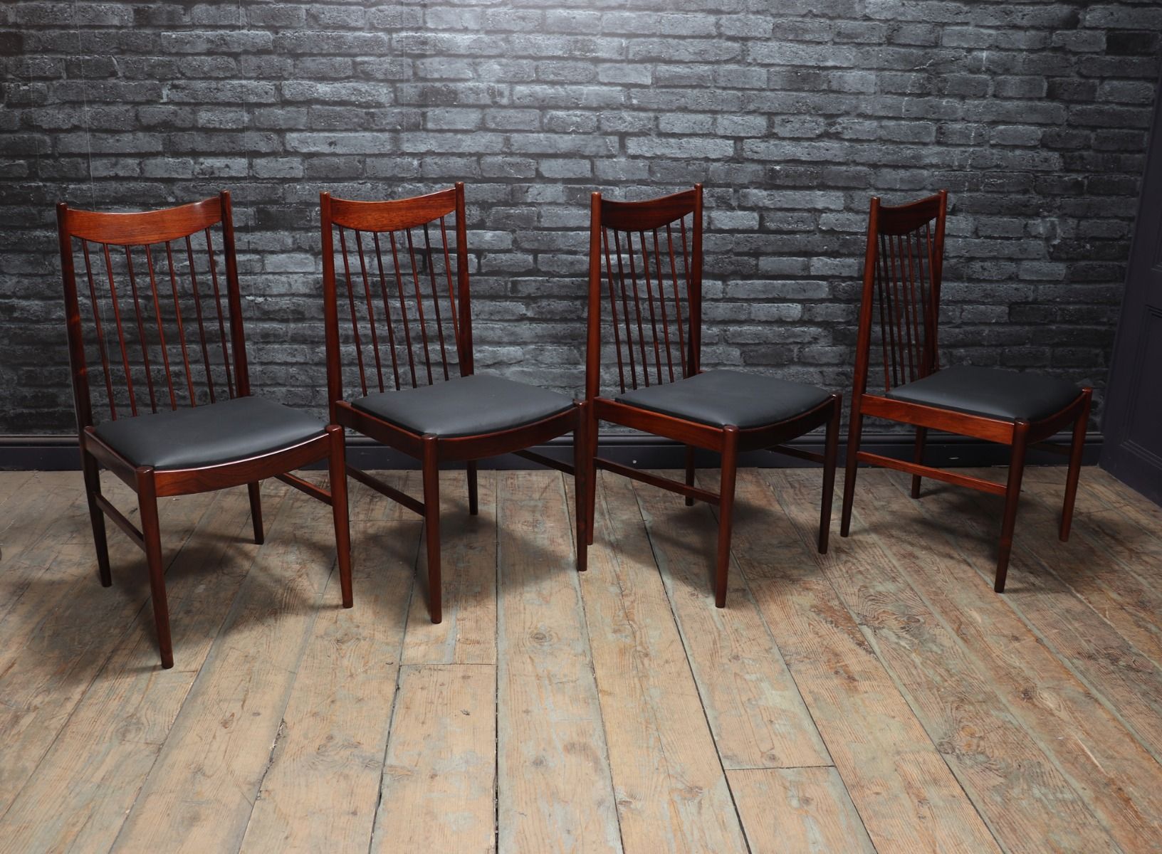 Mid Century Danish Dining Chairs Model 422 By Arne Vodder