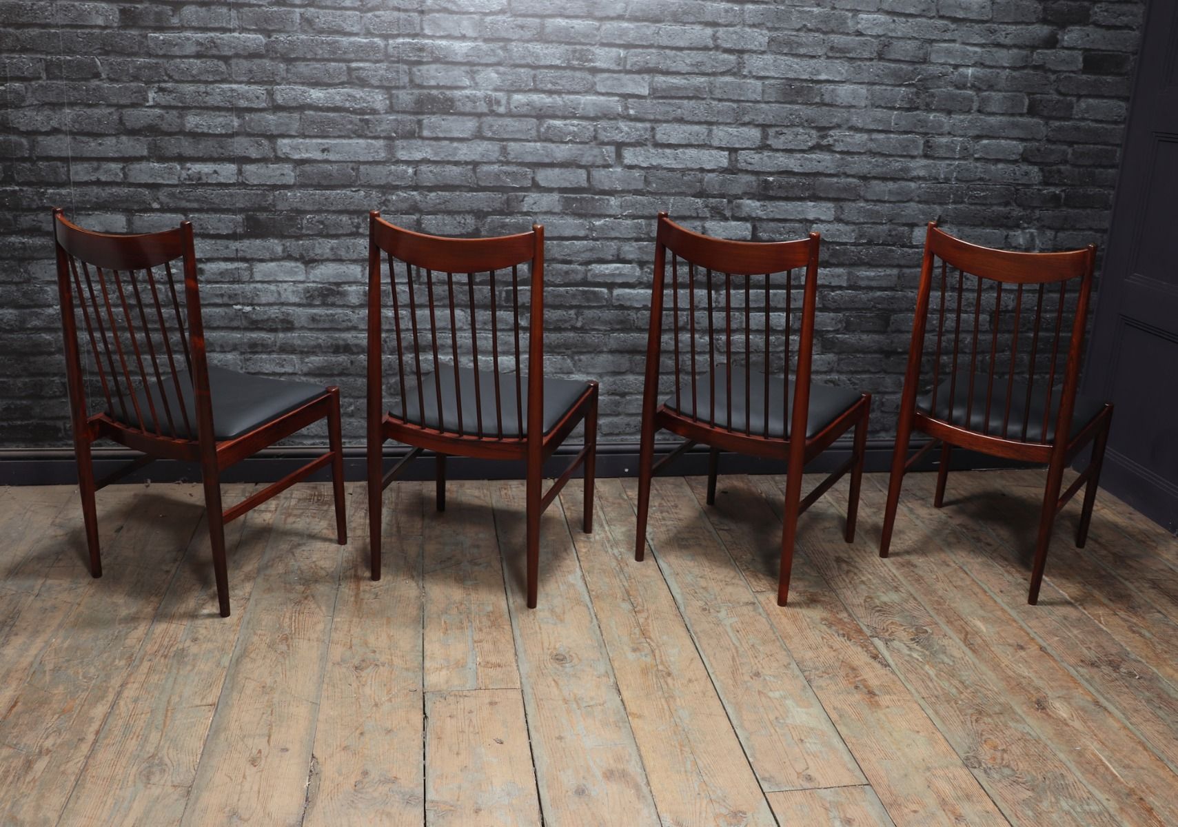Mid Century Danish Dining Chairs Model 422 By Arne Vodder