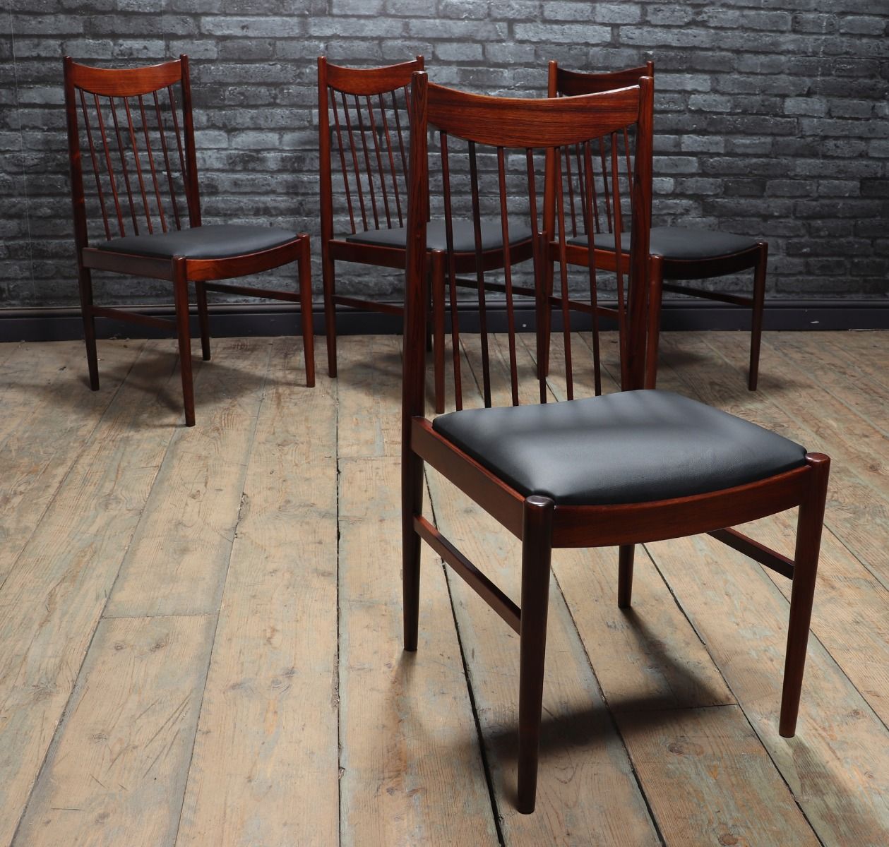 Mid Century Danish Dining Chairs Model 422 By Arne Vodder