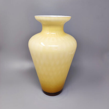 1960s Beige Vase by in Murano Glass. Made in Italy - Image 2