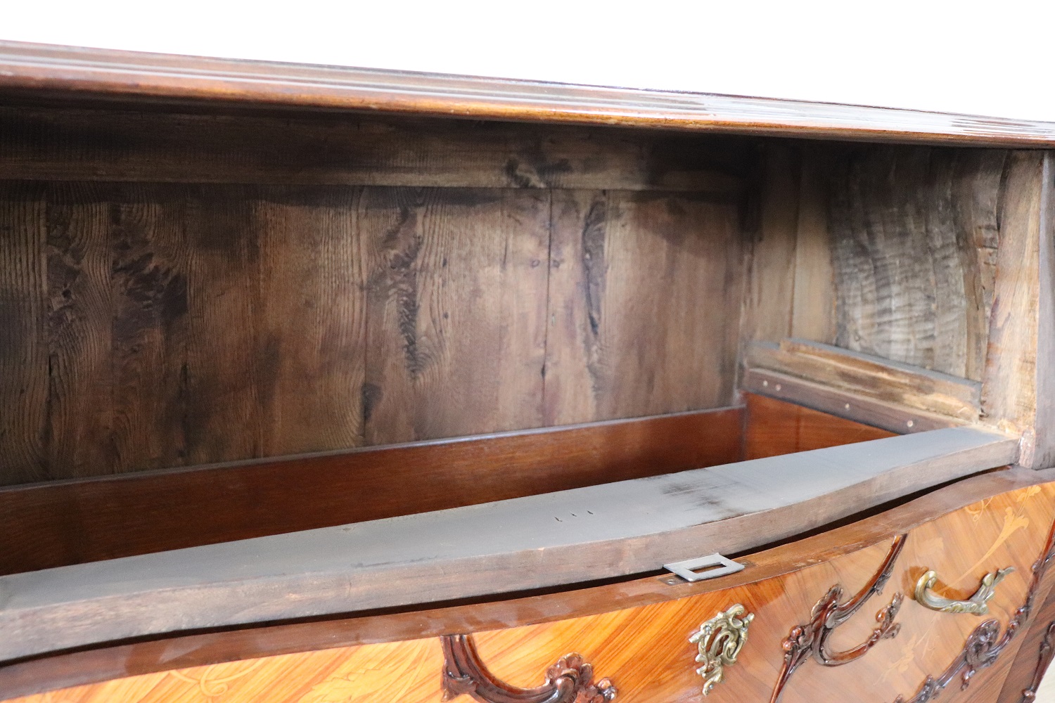 Chest of Drawers with Inlay Walnut, 1930s