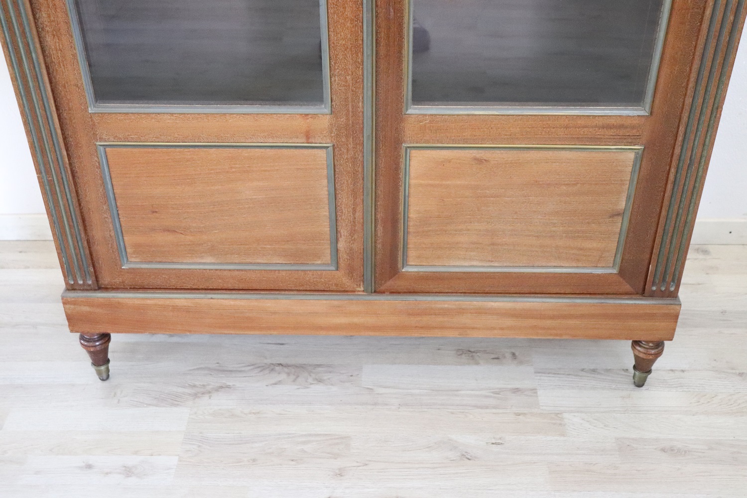 Vintage Bookcase in Mahogany, 1920s
