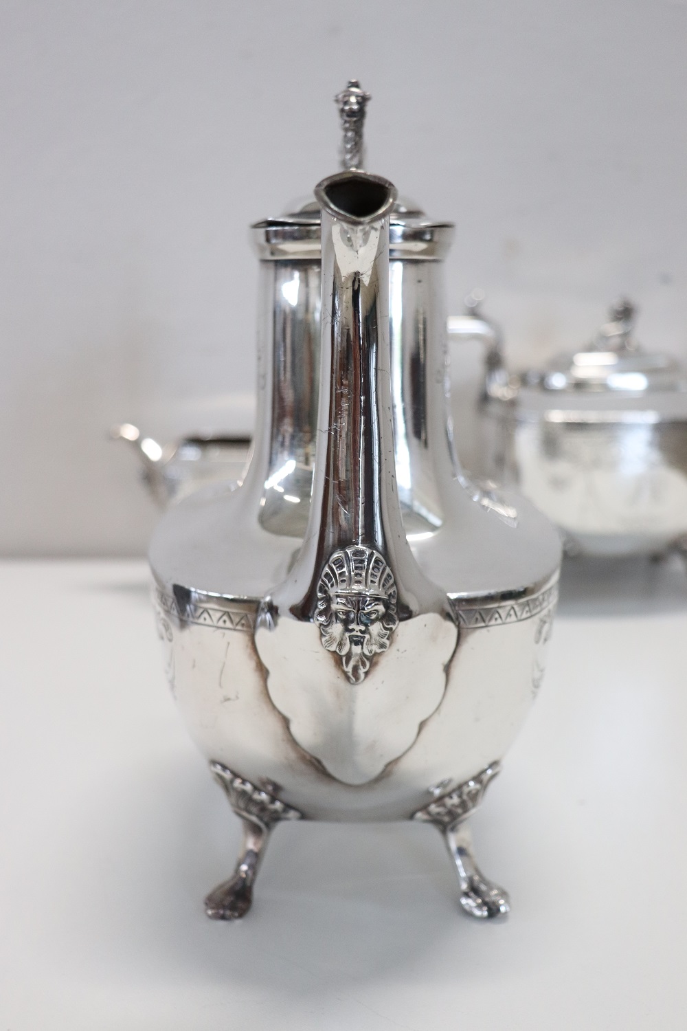 Antique Tea And Coffee Service In Silver Metal By Reed & Barton