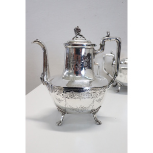 Antique Tea And Coffee Service In Silver Metal By Reed & Barton