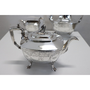 Antique Tea And Coffee Service In Silver Metal By Reed & Barton