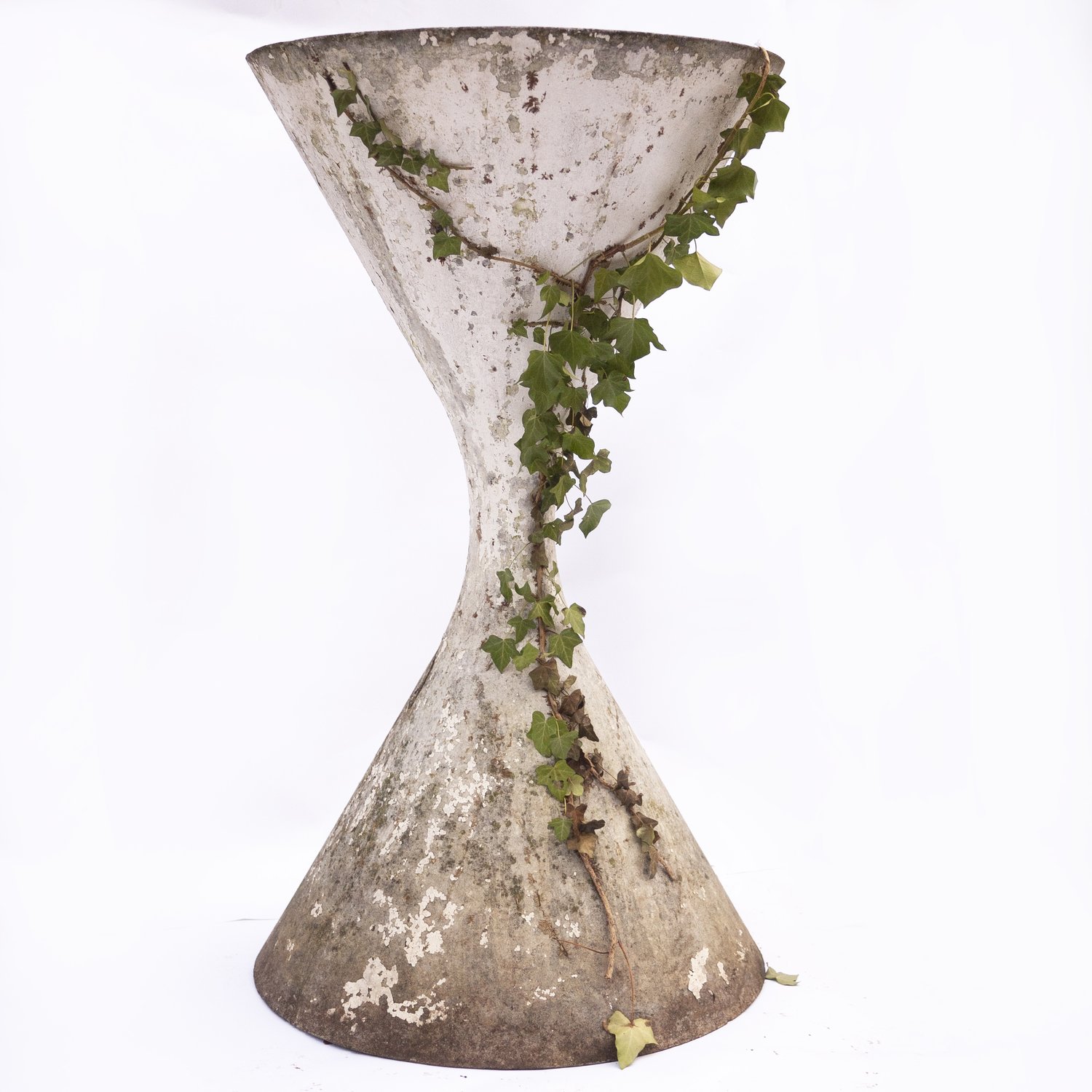 Extra Large Diablo Hourglass Garden Planters By Willy Guhl, 1950s, Set Of 2