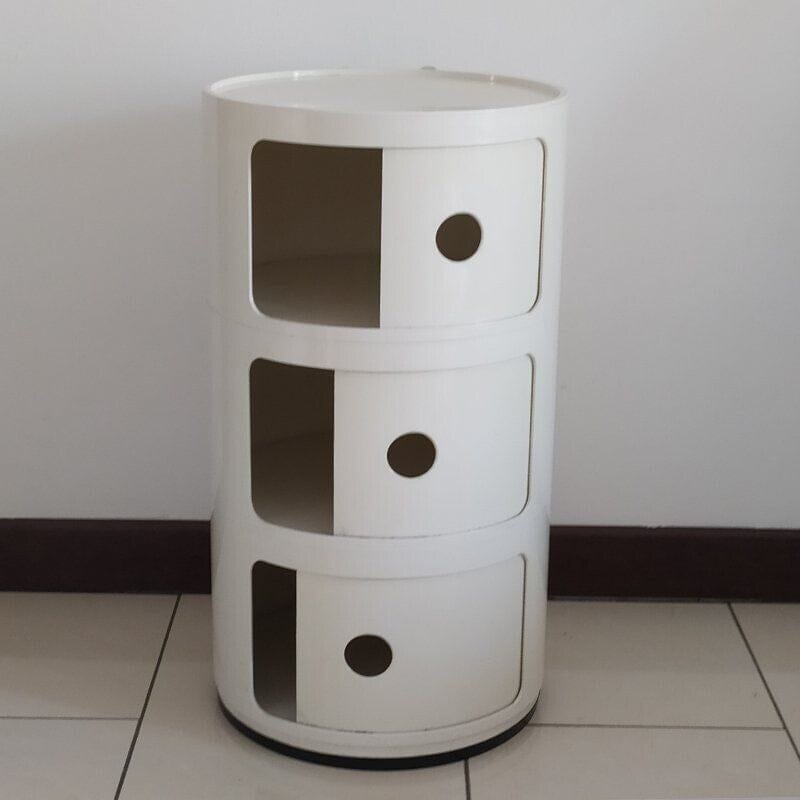 1970s Pair of vintage White Plastic Modular Cabinets by Anna Castelli Ferrieri for Kartell. Made in Italy