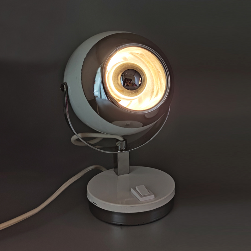 1970s Pair of White Eyeball Table Lamps by Veneta Lumi. Made in Italy