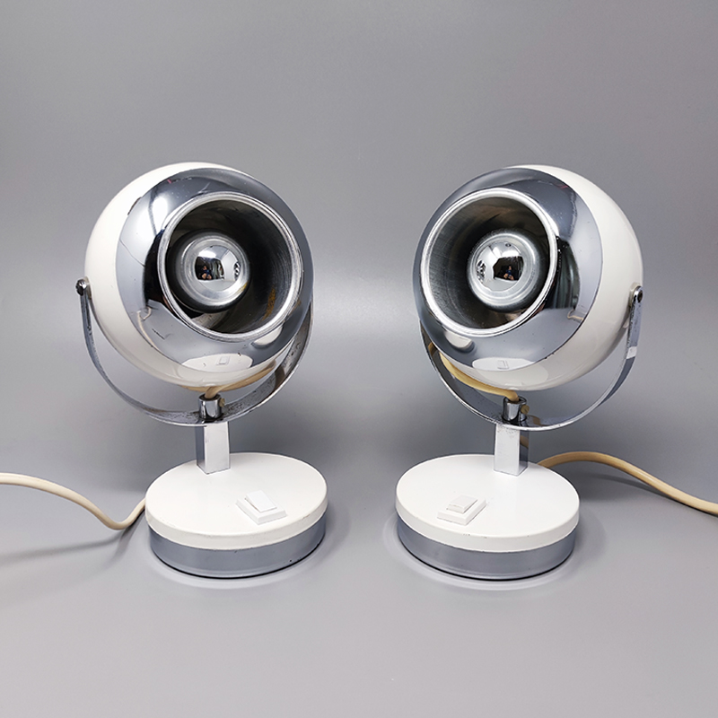 1970s Pair of White Eyeball Table Lamps by Veneta Lumi. Made in Italy