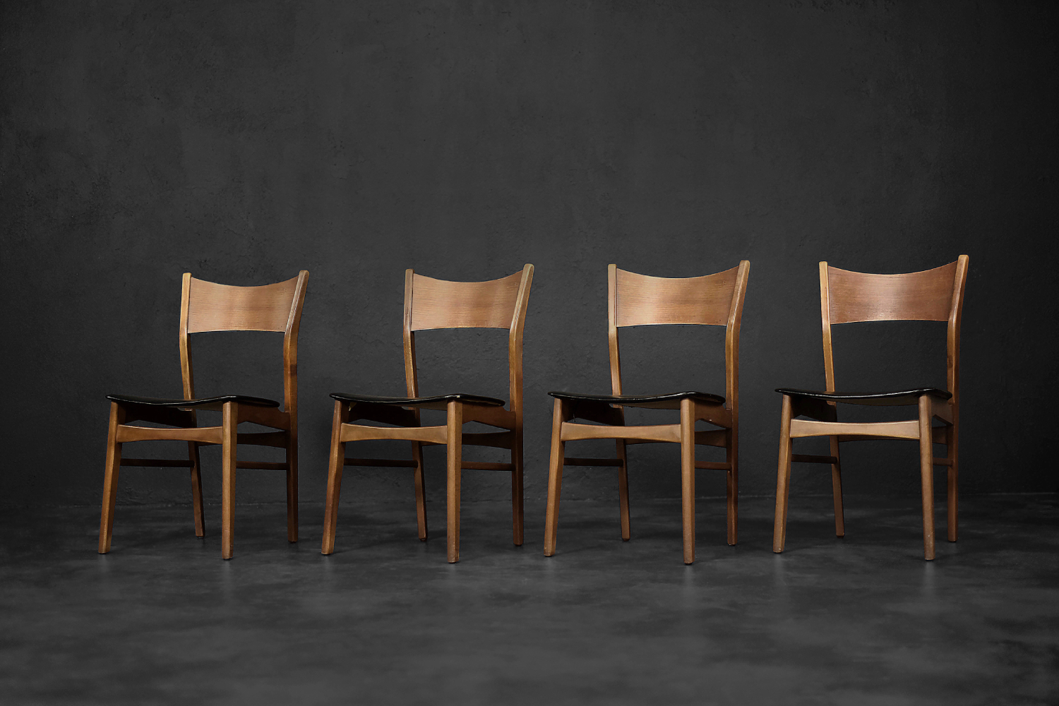 Vintage Classic Mid-Century Modern Scandinavian Dining Chairs in Beech and Teak Wood, 1960s, Set of 4