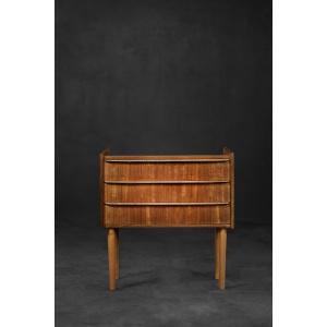 Classic Vintage Mid-Century Scandinavian Danish Modern Teak Chest of Drawers, 1960s