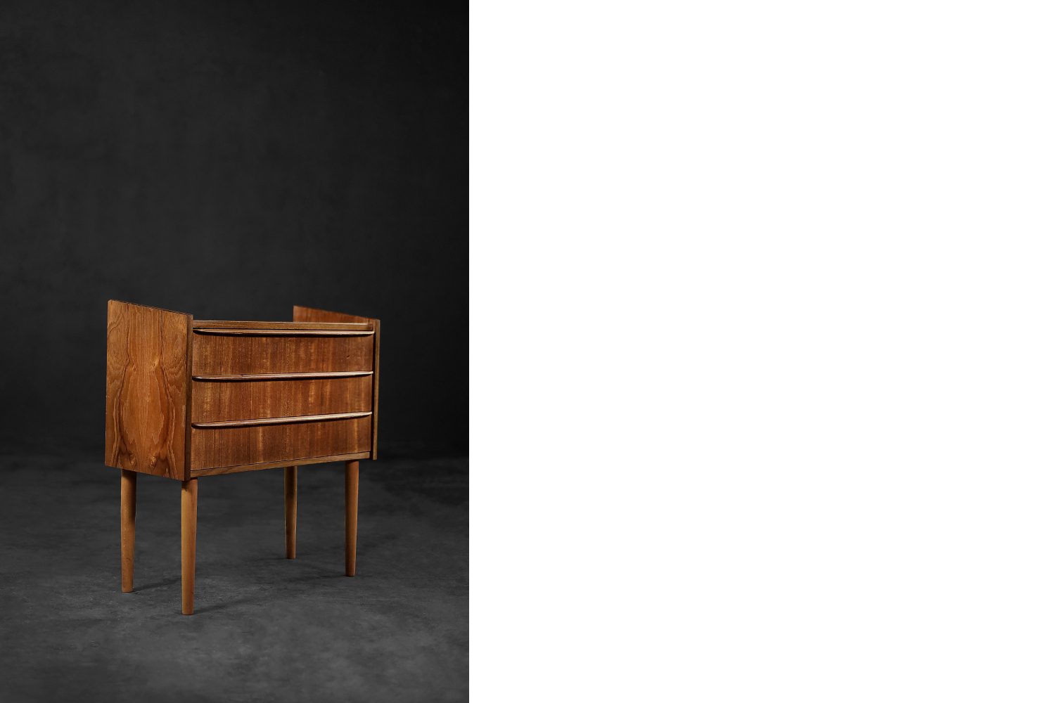 Classic Vintage Mid-Century Scandinavian Danish Modern Teak Chest of Drawers, 1960s