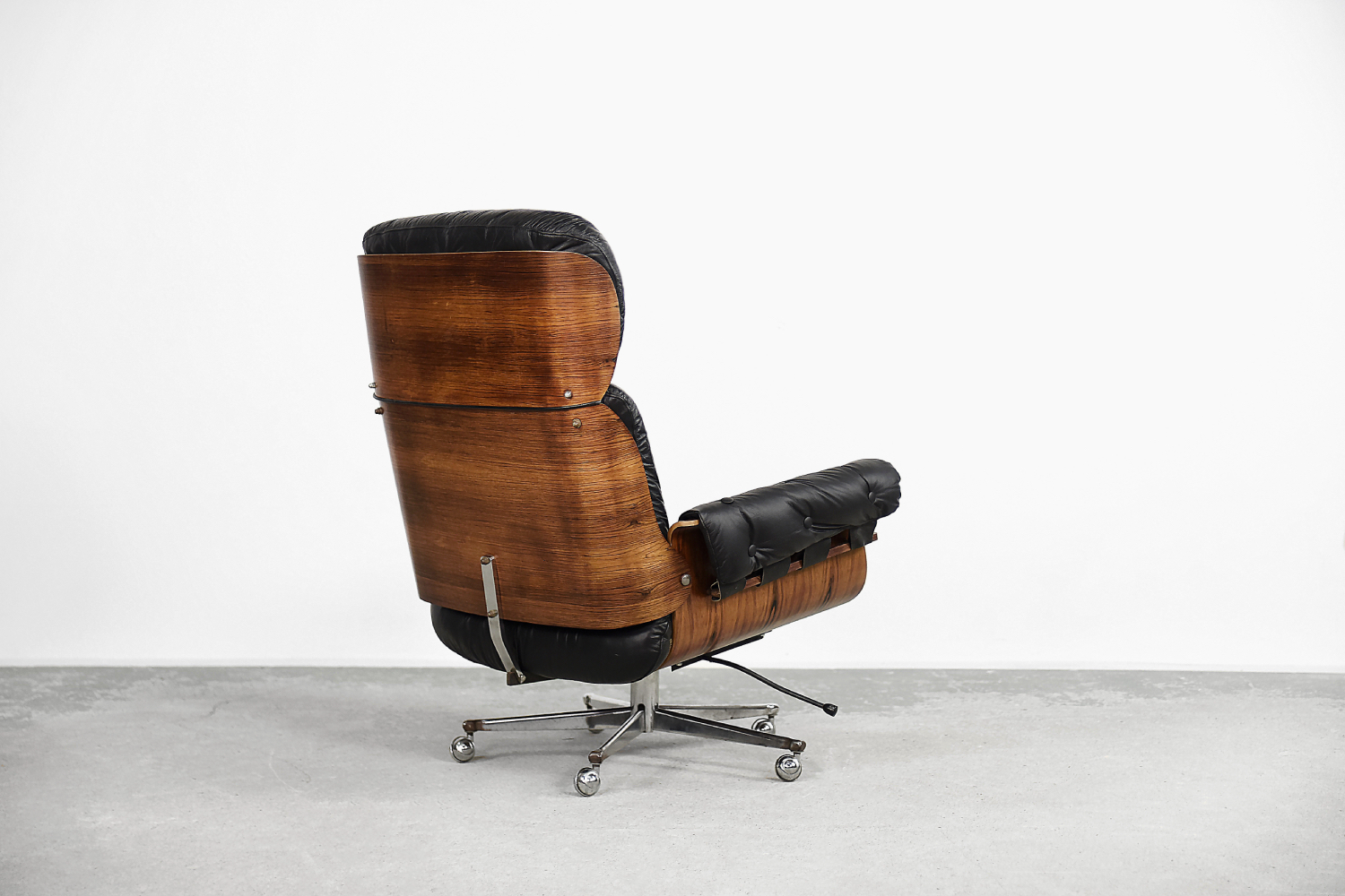 Swiss Modern Leather; Bent Wood Lounge Chair by Martin Stoll for Stoll Giroflex, 1960s
