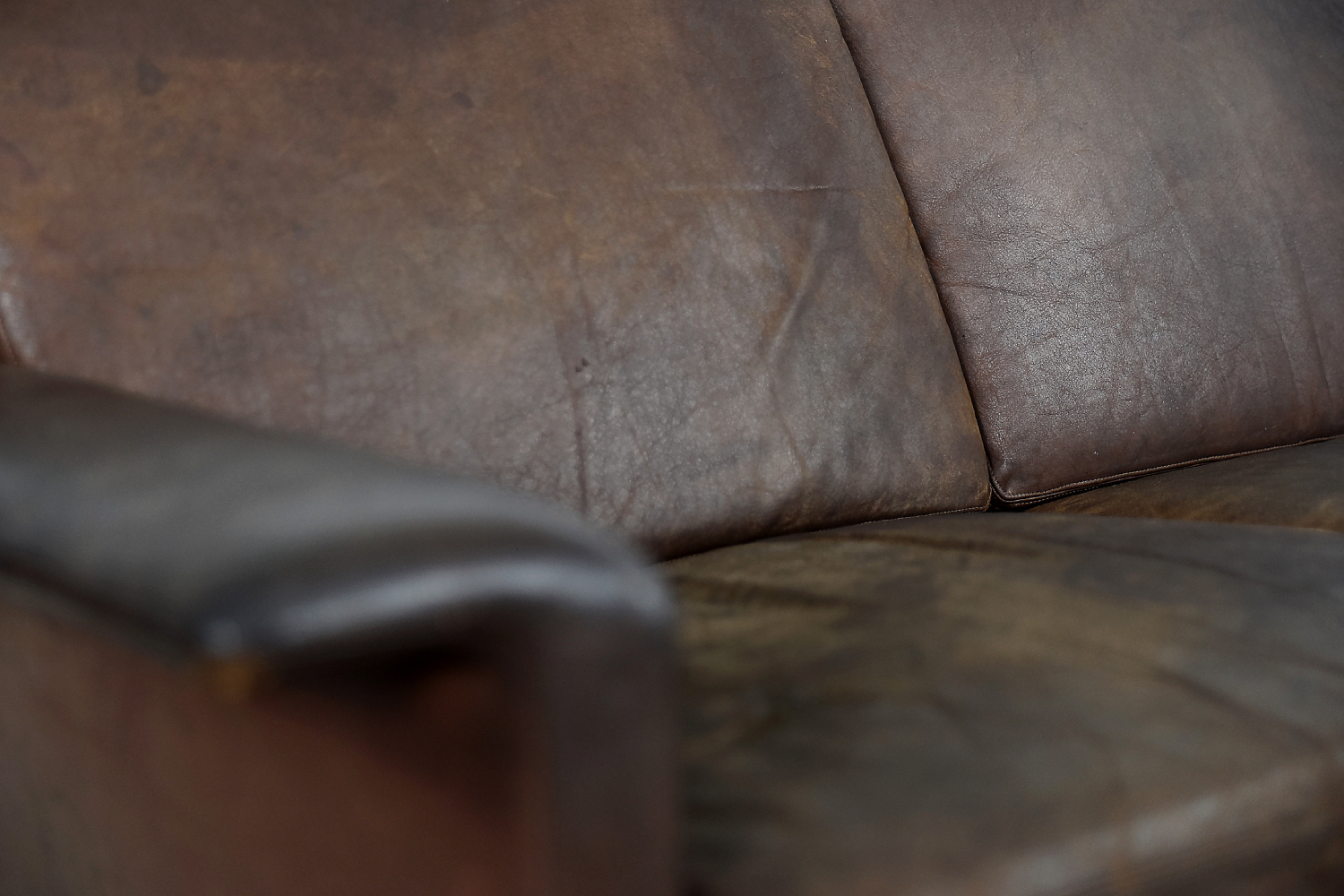 Rare Vintage Mid-Century Scandinavian Modern 2-Seater Brown Leather Sofa 3330 by Arne Vodder for Fritz Hansen, 1960s