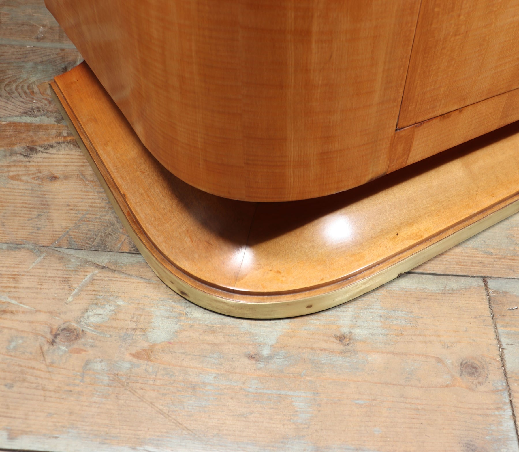 Elegant French Art Deco Sideboard In Sycamore