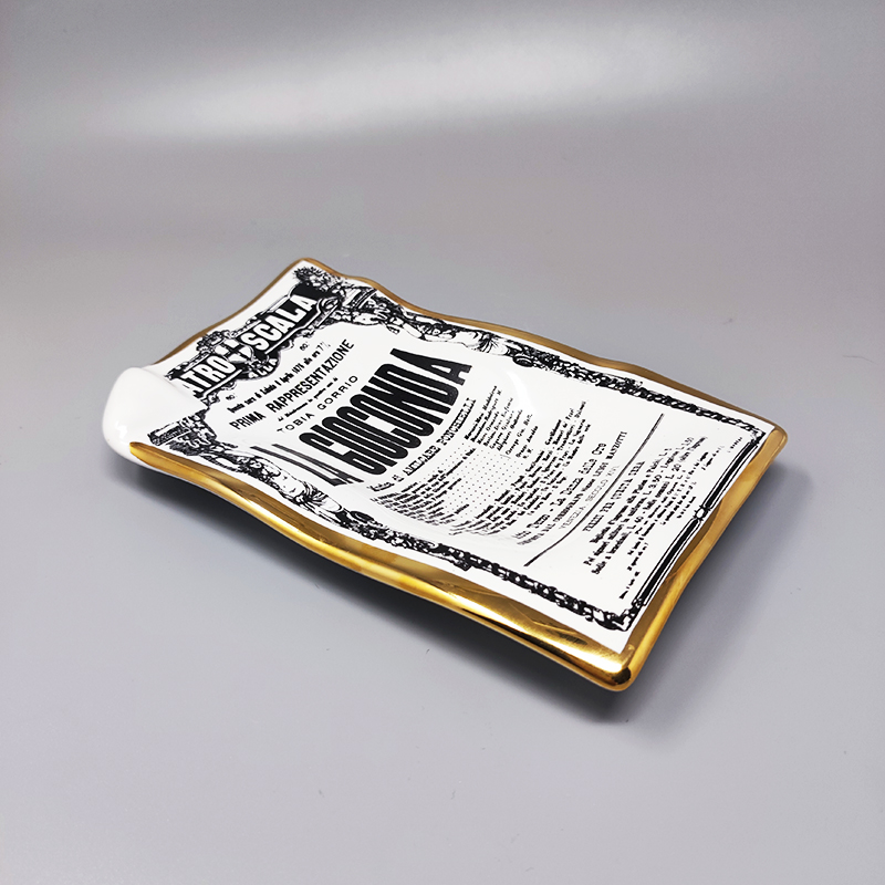 1960s Catchall/Vide-Poche in Porcelain "La Gioconda" by Piero Fornasetti. Made in Italy.