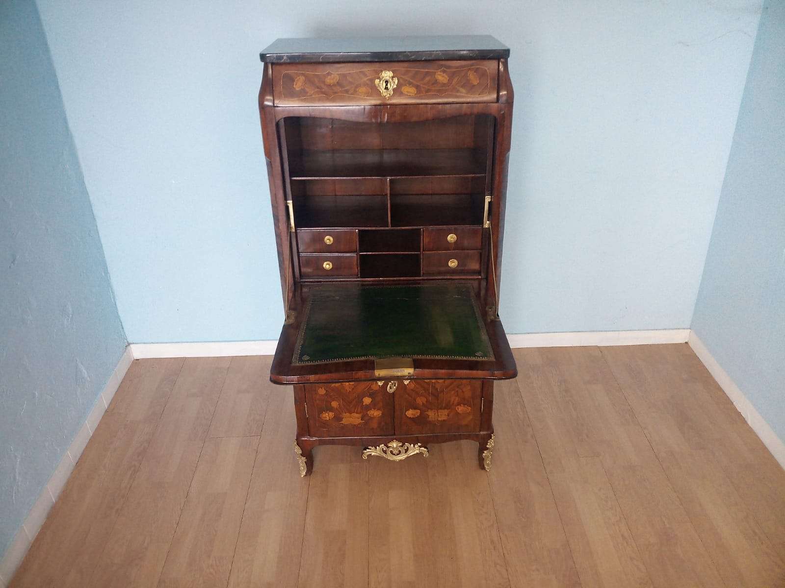 French Louis XV secretaire