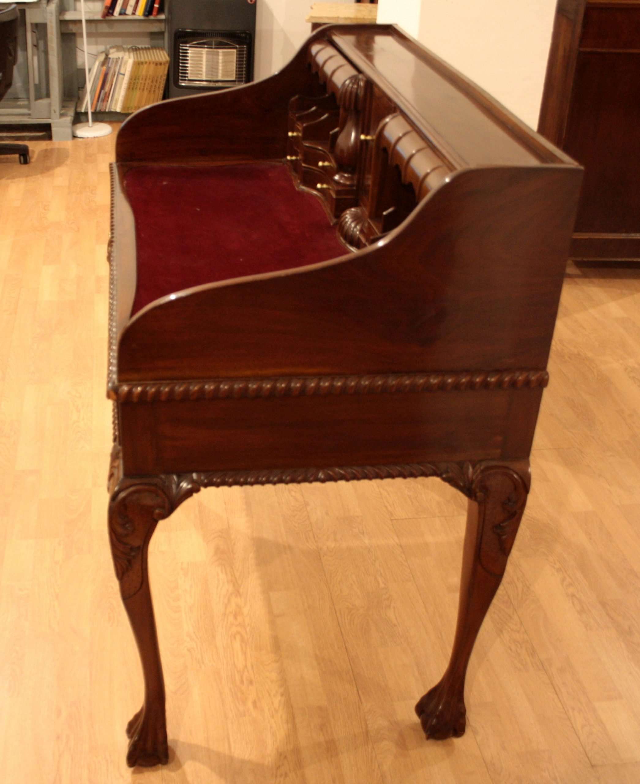 Chippendale writing desk in mahogany