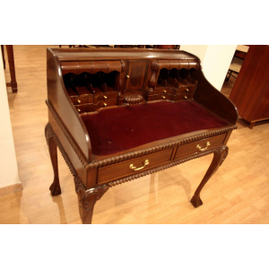 Chippendale writing desk in mahogany