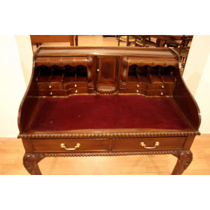 Chippendale writing desk in mahogany