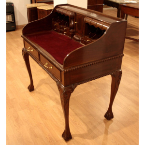 Chippendale writing desk in mahogany
