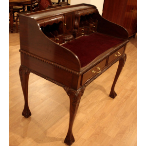 Chippendale writing desk in mahogany