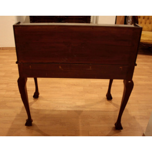 Chippendale writing desk in mahogany