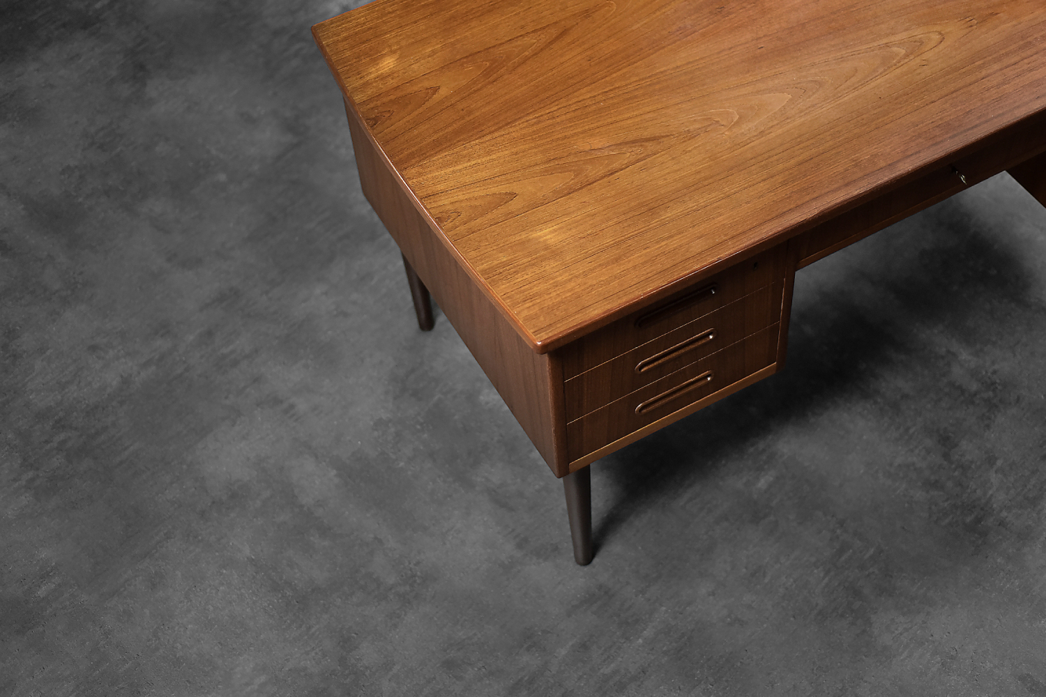 Vintage Classic Mid-Century Danish Scandinavian Modern Teak Bilateral Desk, 1960s