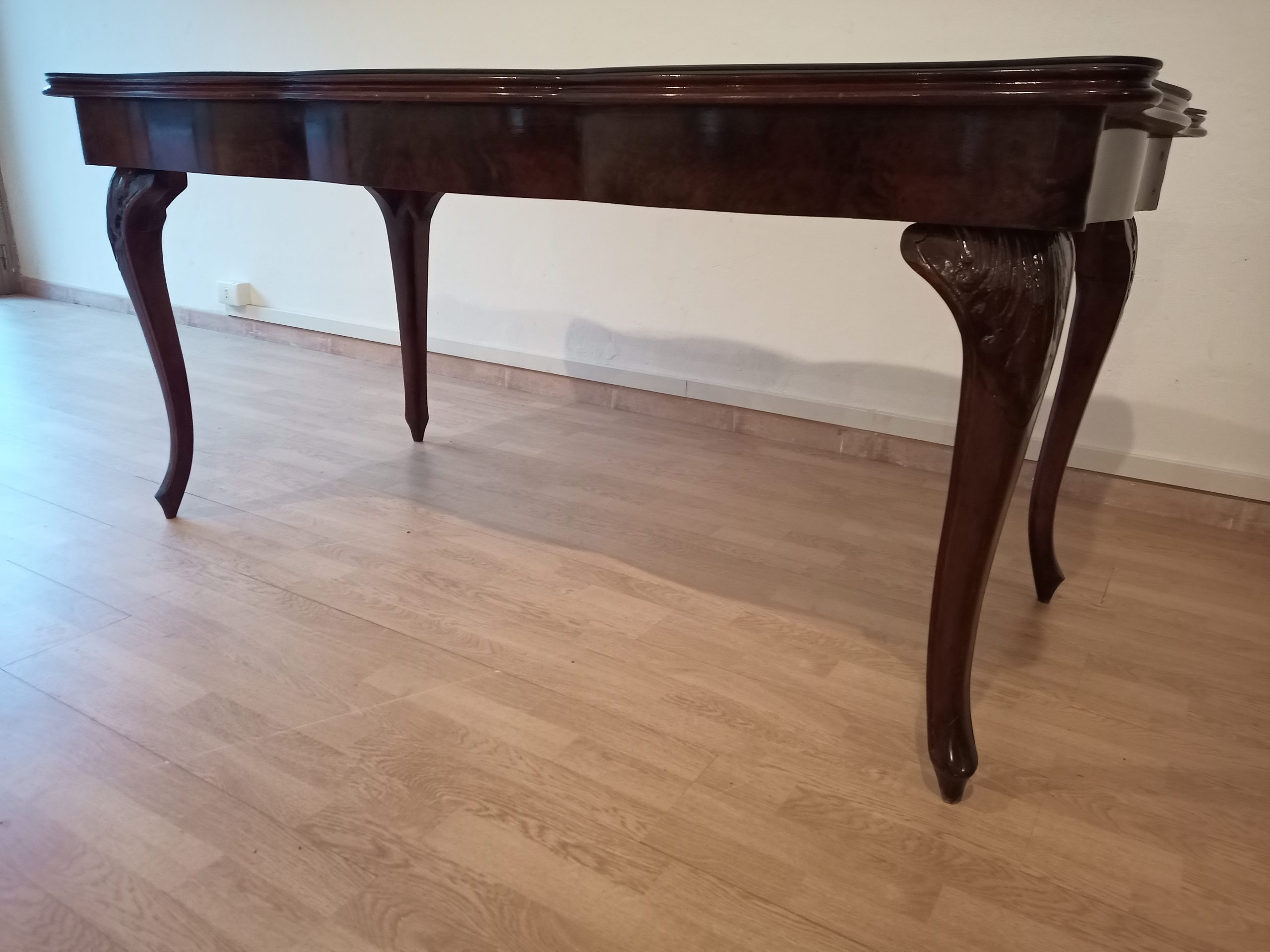 Vintage Chippendale Table in Smoked Tempered Glass with Walnut Top