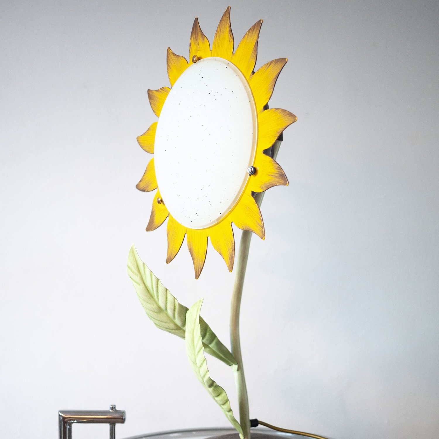 Decorative Italian Metal Painted Sunflower Table Lamp, 1970s
