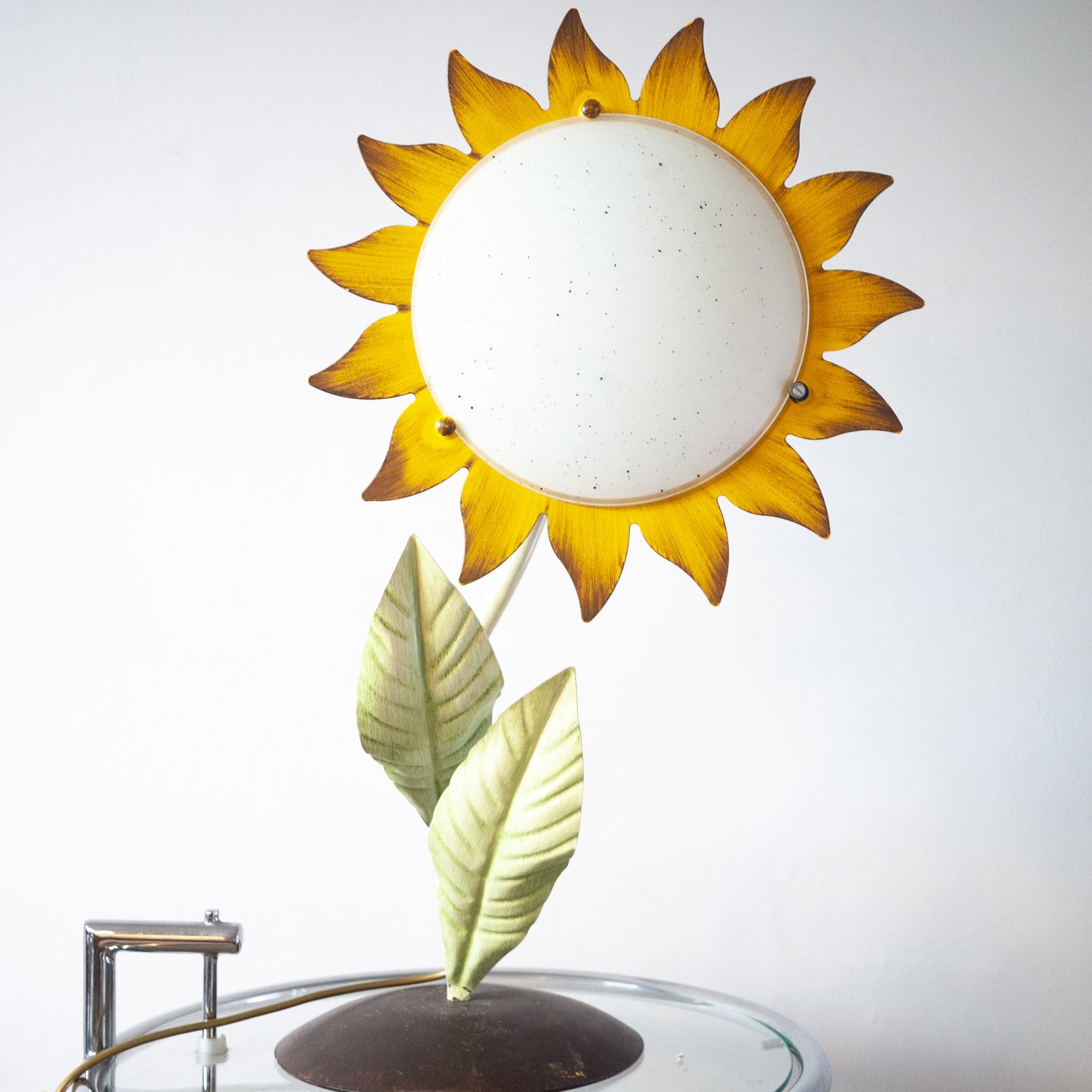 Decorative Italian Metal Painted Sunflower Table Lamp, 1970s
