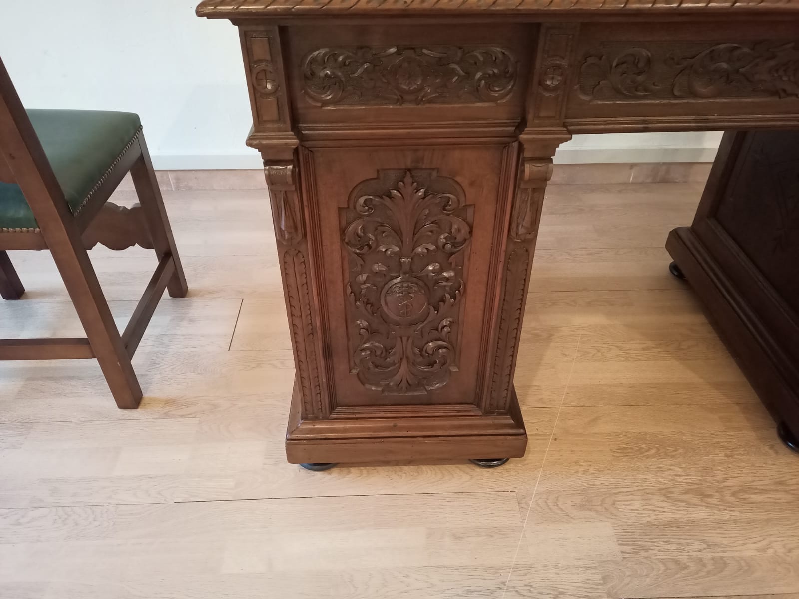 Antique Office Desk with Chairs in Walnut and Leather, Set of 3