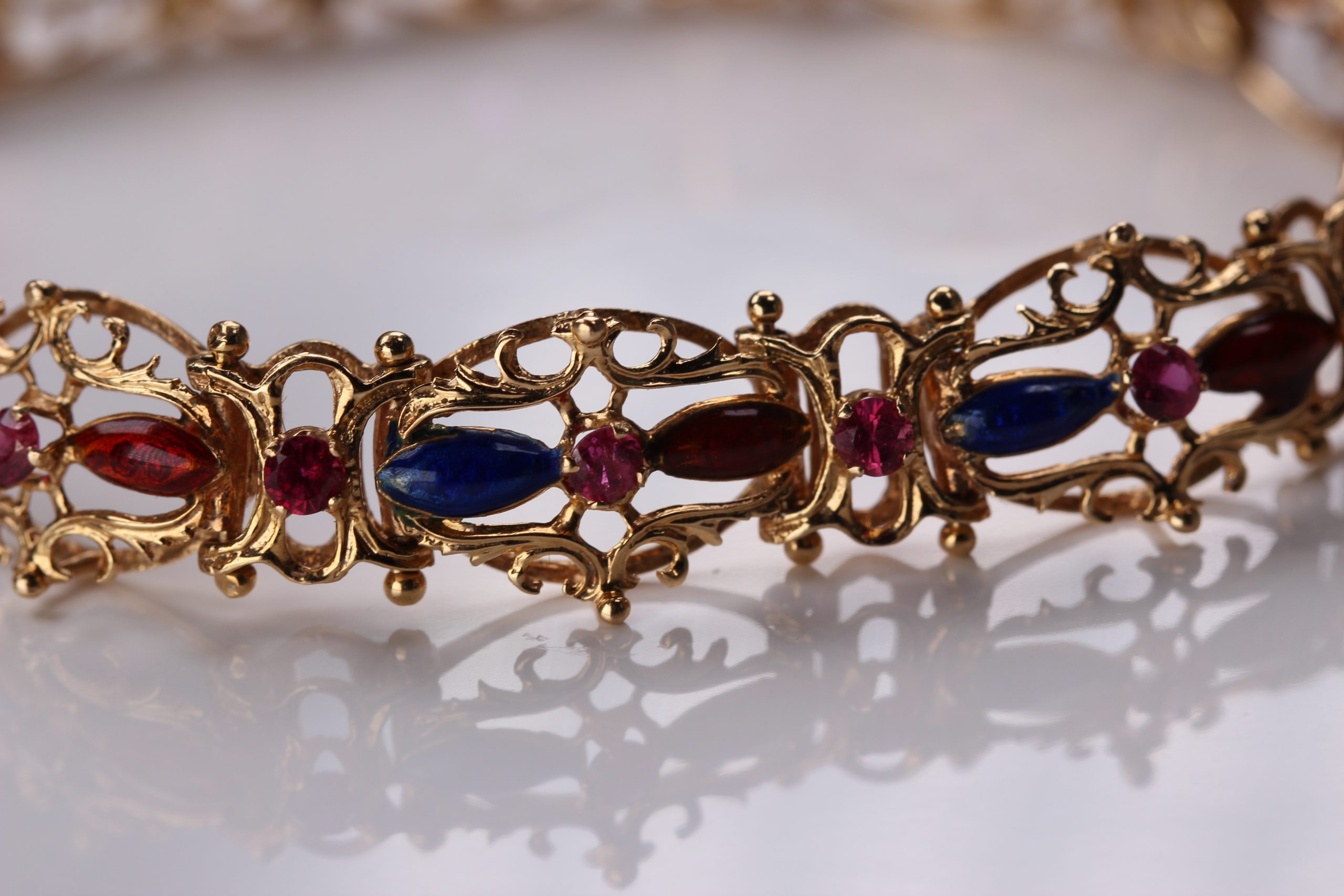 Enamel Bracelet 18K Yellow Gold with Natural Pink Sapphires