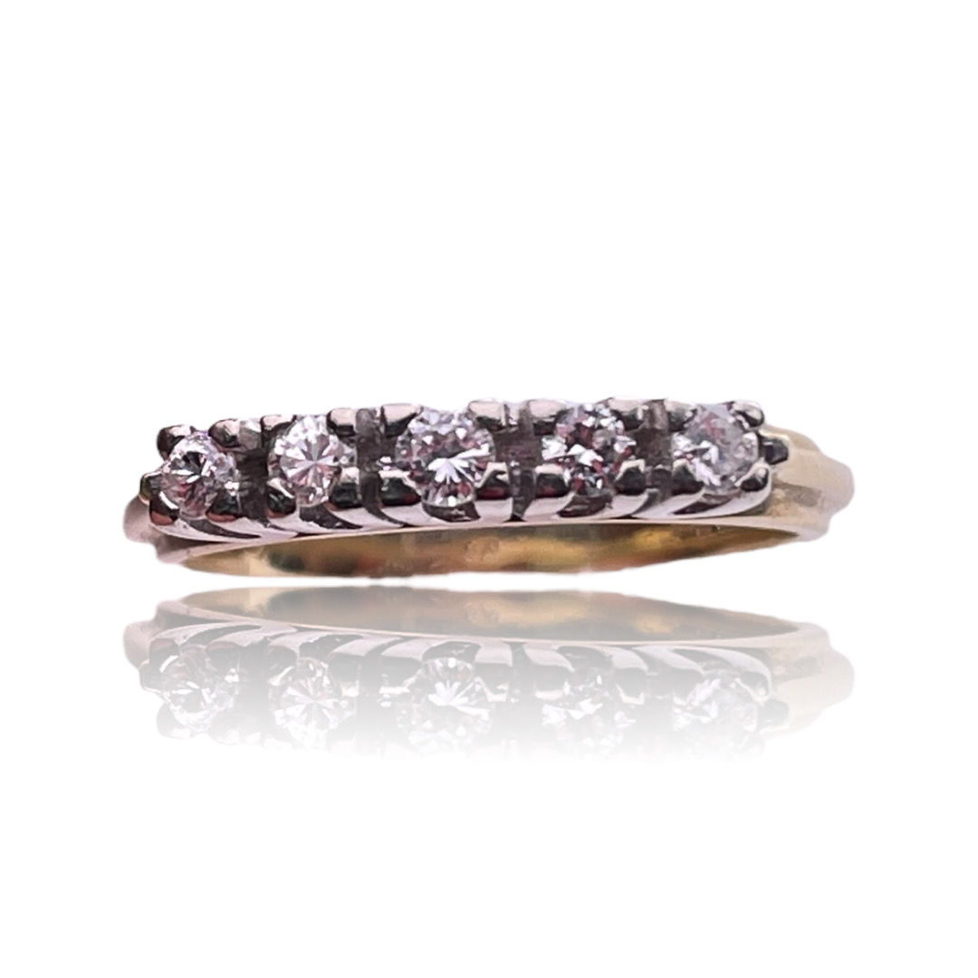 Beautiful half memory ring 14K yellow gold with diamonds