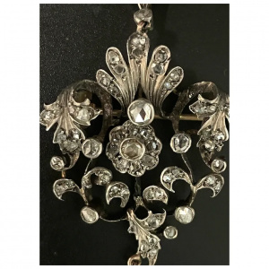 Antique Art Nouveau Diamond pendant set in 18 Kt Gold and Silver