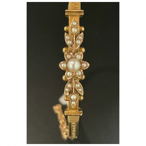 Antique Bangle, from Birmingham 1892, 15K gold with seed pearls